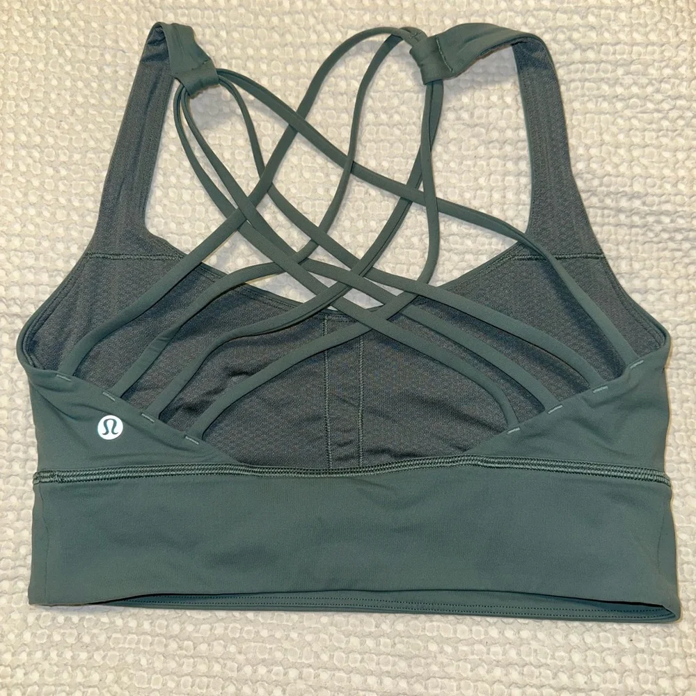 Women's Strappy Sports Bra in TEAL - Picture 2 of 3